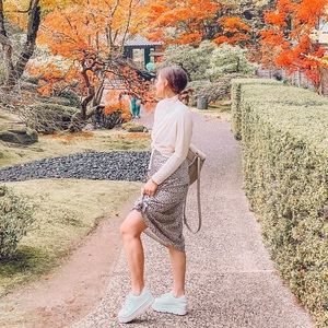 Satin midi leopard skirt